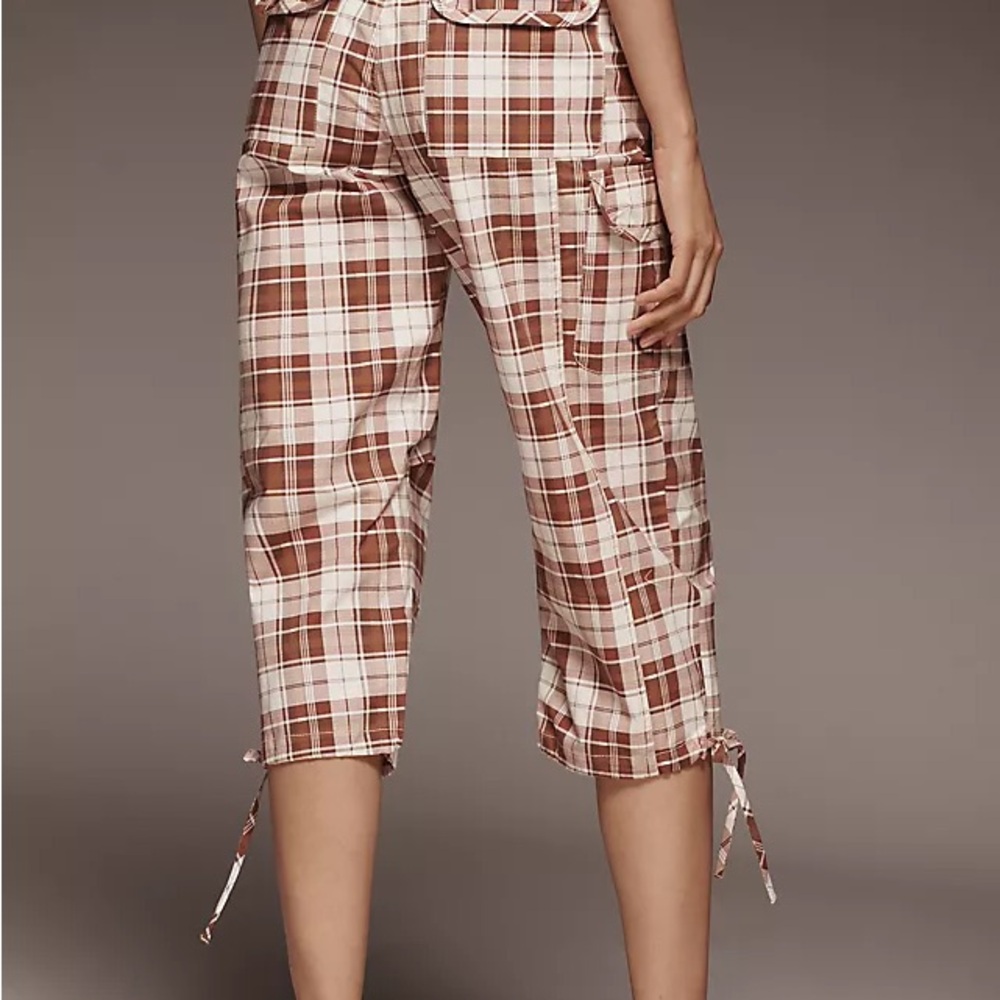 Pilcro Plaid Capris in Brown and Cream - Picture 2 of 3